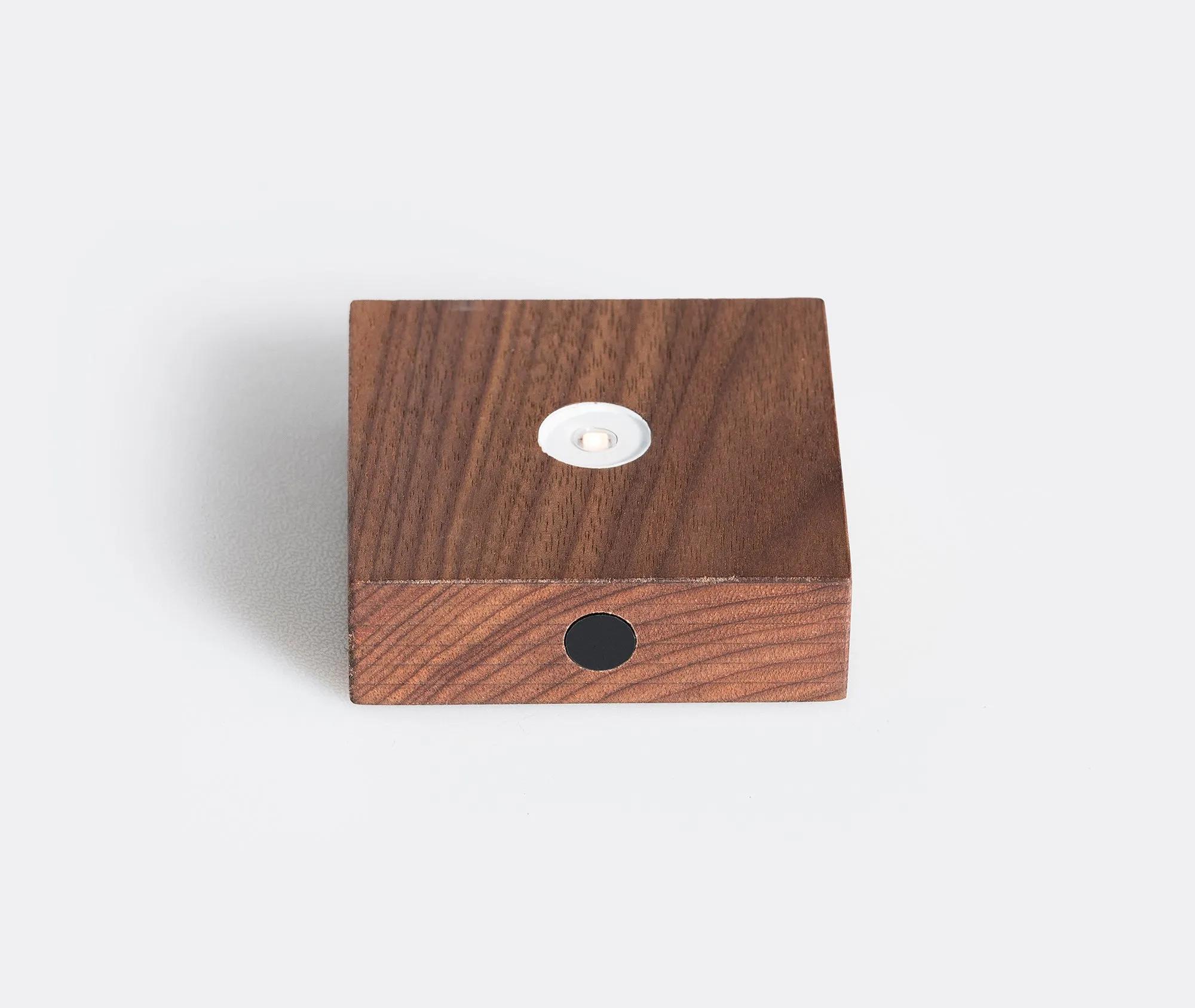 Light Base Kaku - Walnut