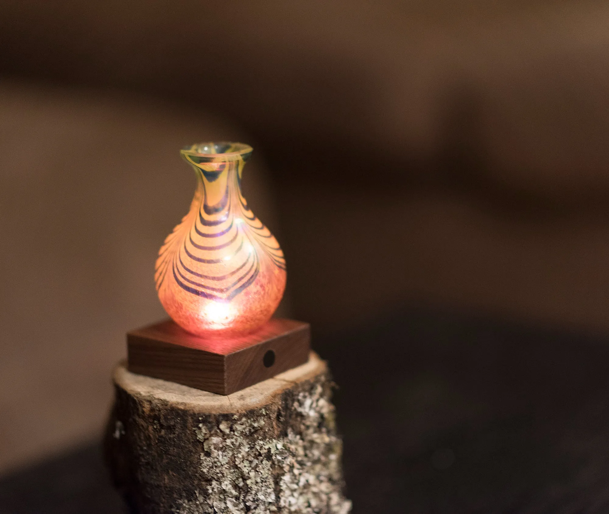 Light Base Kaku - Walnut