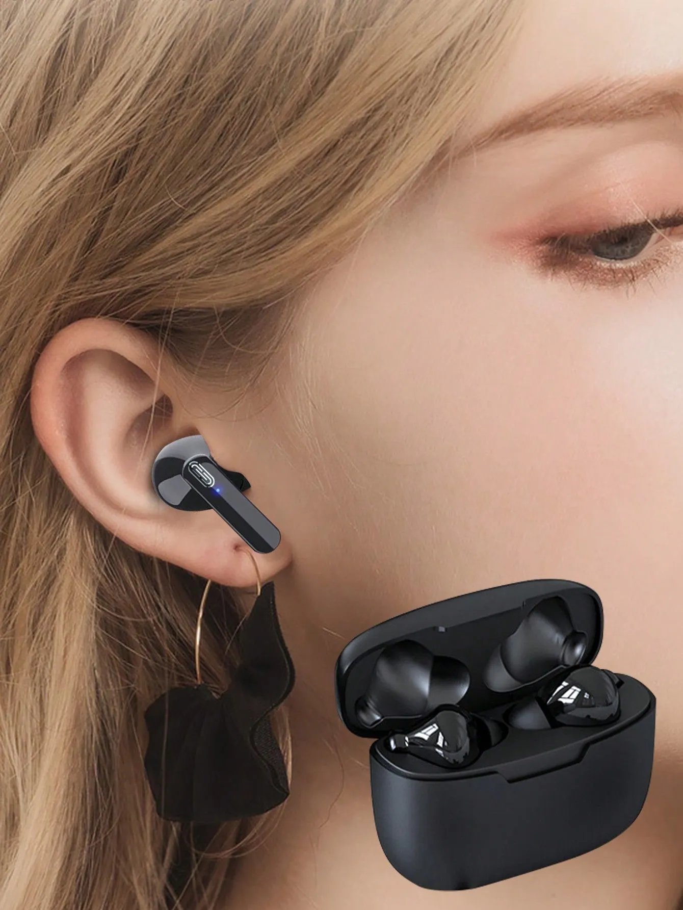 Passive Noise Cancellation In-ear Design Breathing Light LED