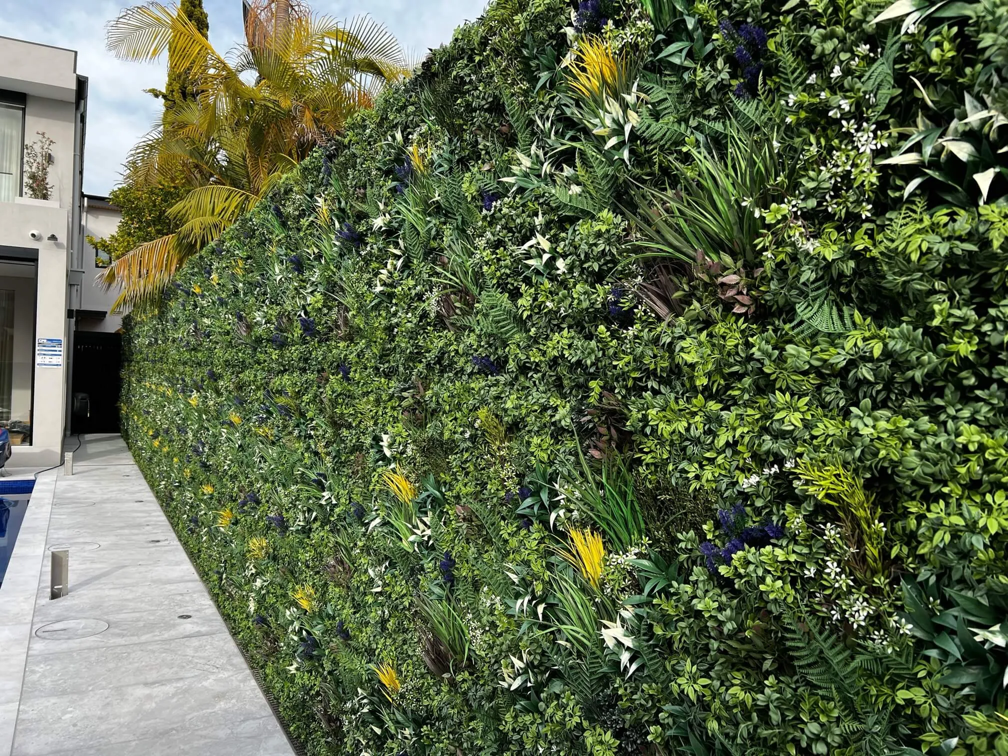 Platinum Garden of Eden Artificial Vertical Garden / Fake Green Wall 1m x 1m UV Resistant Fire Retardant