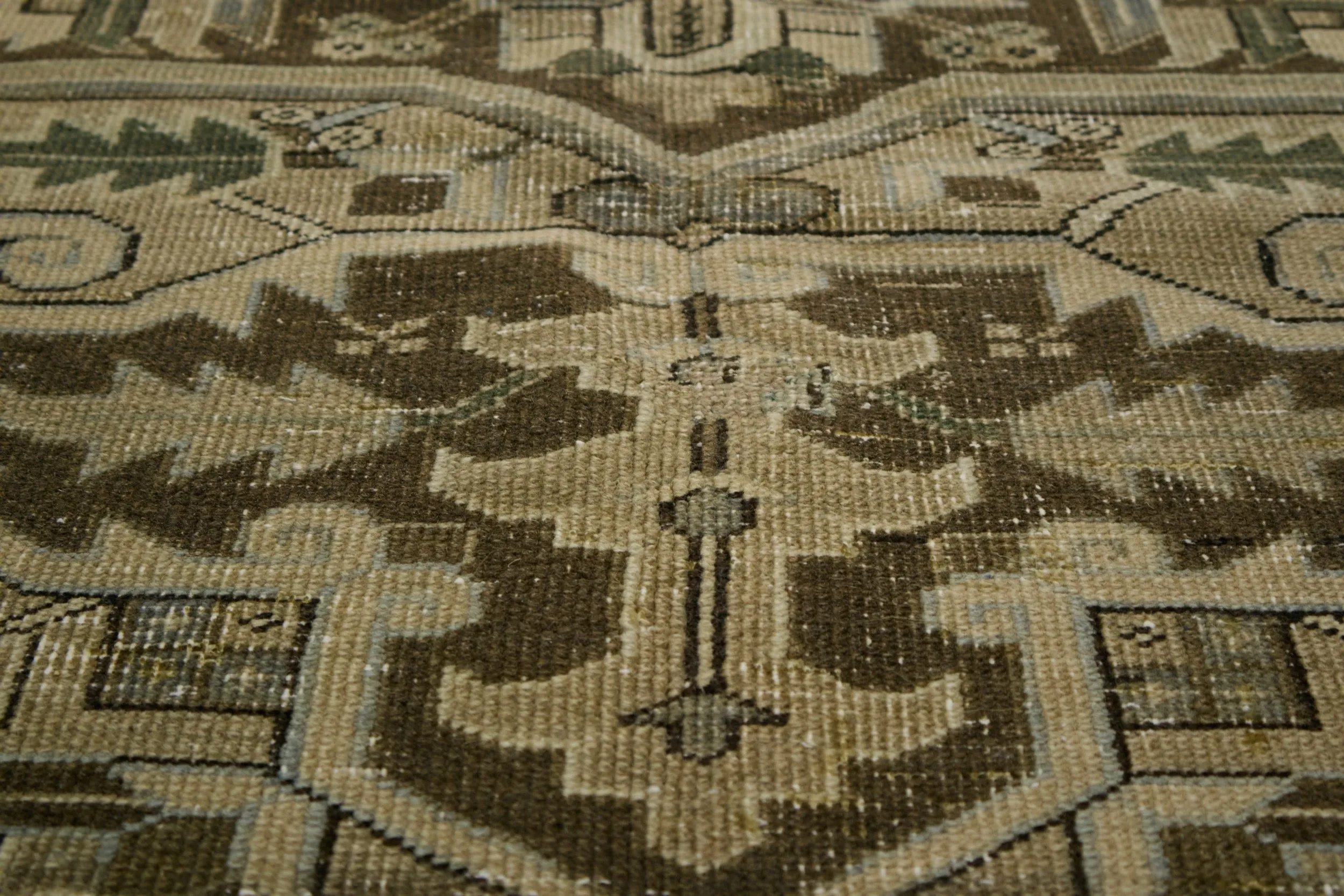 Tempyst - Vintage Persian Area Rug