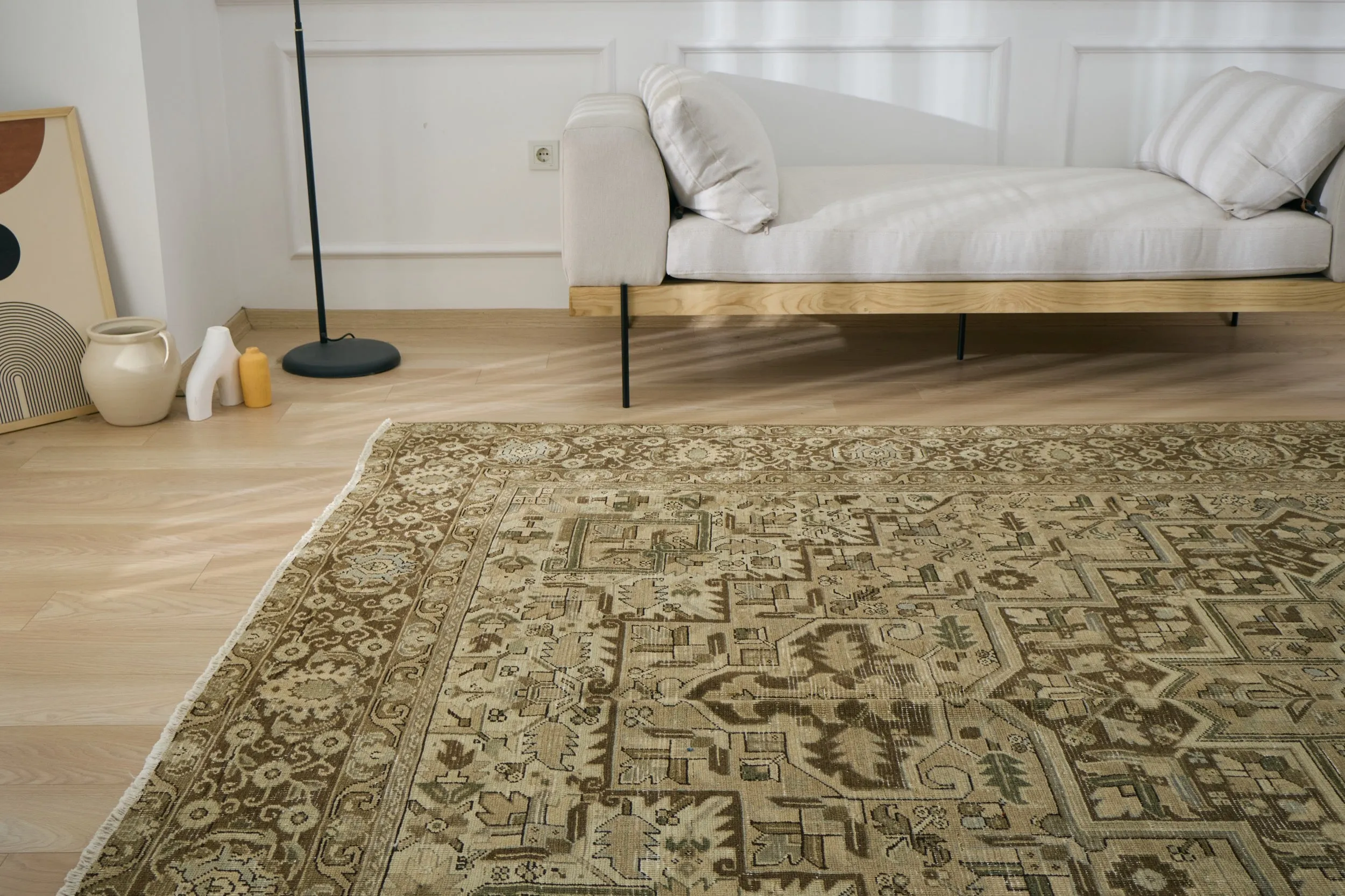 Tempyst - Vintage Persian Area Rug